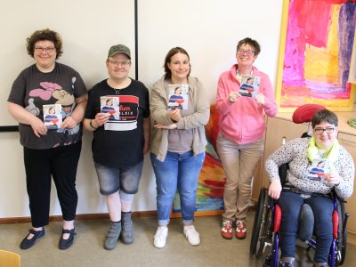 Ute, Dirk, Rita, Inga und Kristina haben mitgeholfen.